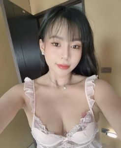 老司机 · 风骚大屁股嫩逼会喷水-强烈安利