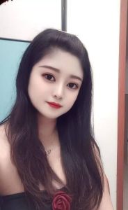 老司机 · 服务系丰满翘臀熟女 (近期热门)