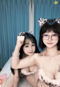 良心 · 水嫩大奶双飞姐妹花-值得体验
