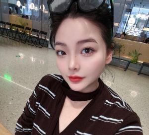 双重认证 · 大胸虎牙妹文文 (无套路)