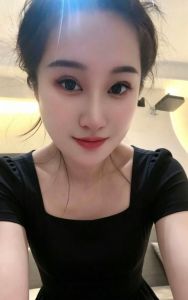 靠谱 · 硬操小网红大骚货 (近期热门)
