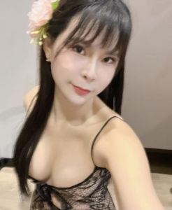 极品 · 性感大胸小姐姐 (近期热门)