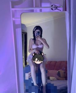 二刷娇小萝莉婷婷 (不可错过)