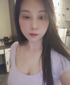 新茶 · 白云大奶美御姐-强烈安利