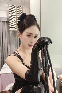热门 · 苏西御姐范女王 (精品推荐)