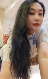 严选 · 潮喷毒龙丰满骚货-强烈安利