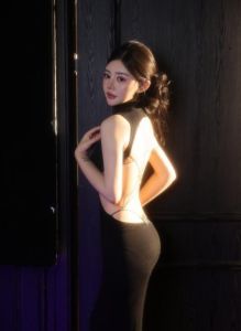热门 · 日本兼职女优琪琪 (好评如潮)