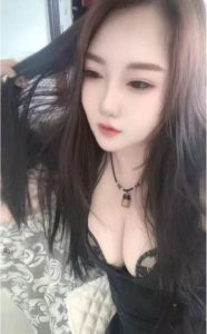 良心 · 丰乳肥臀大波骚妇 (近期热门)