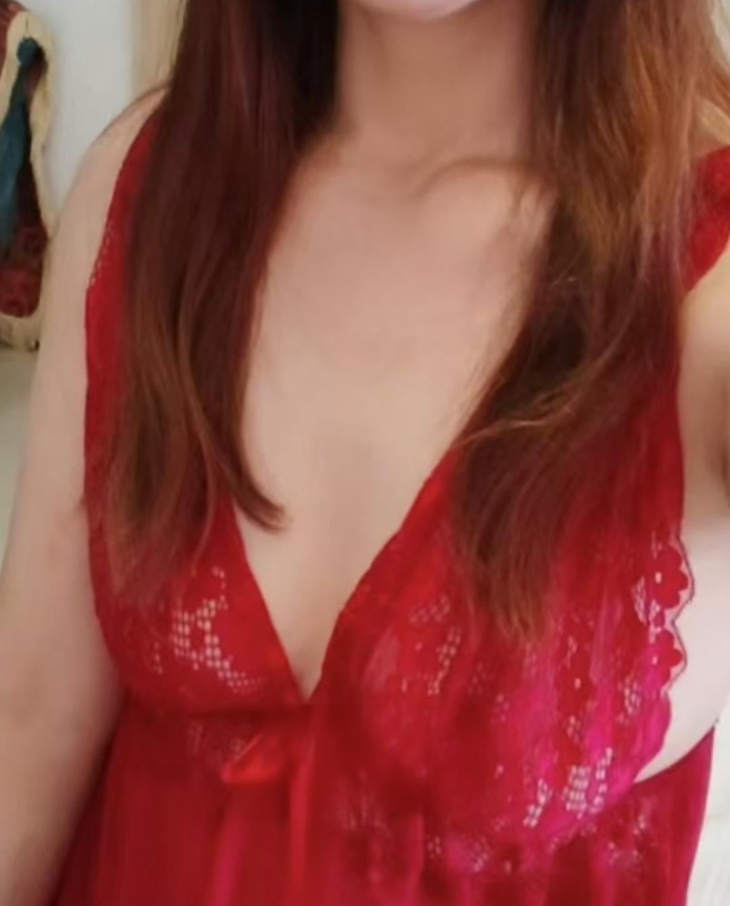 苗条气质型熟女