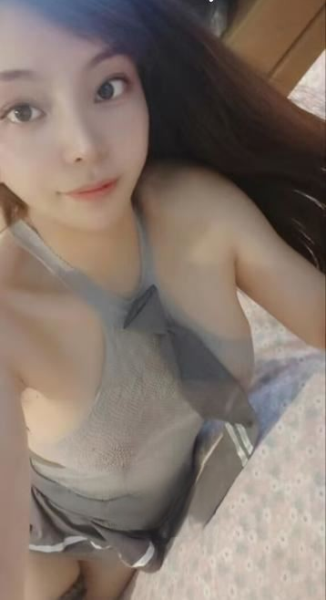 天河黑丝袜小少妇