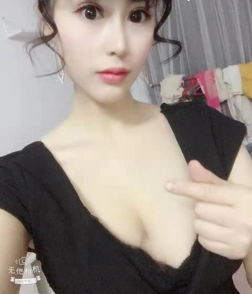 极品黑丝大奶年轻少妇
