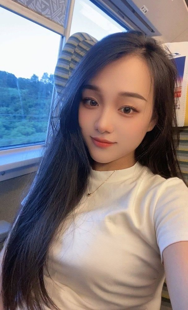 雁塔大胸性感小姐姐