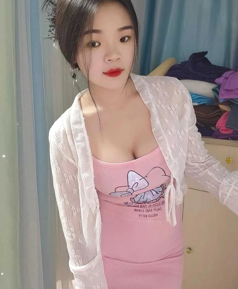 丰满大波妹