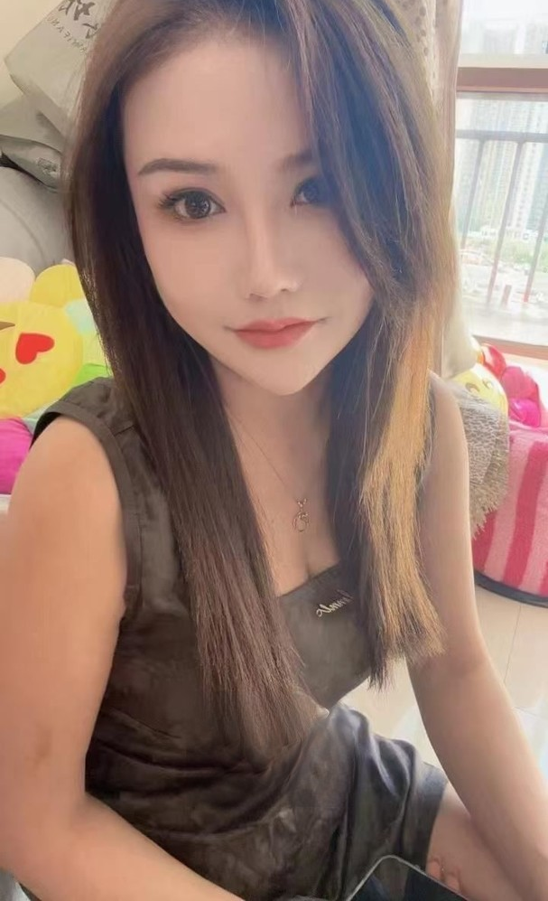 美腿黑丝佳丽
