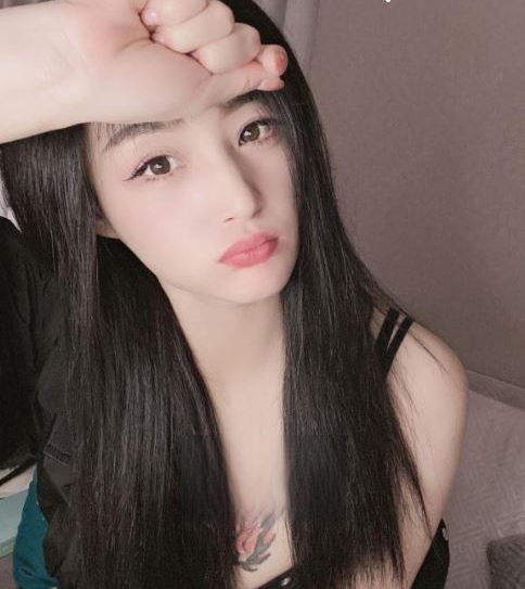 人美活好的年轻小姐姐
