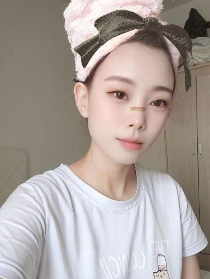 清纯小妹服务贴心