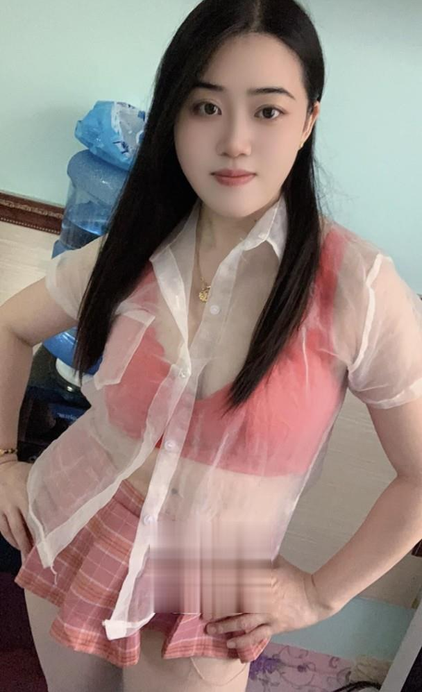 嘉禾大胸抓龙筋