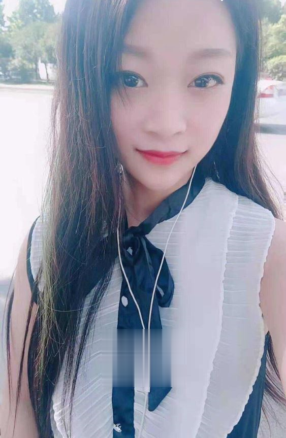 继续刷鼓楼美女小乖