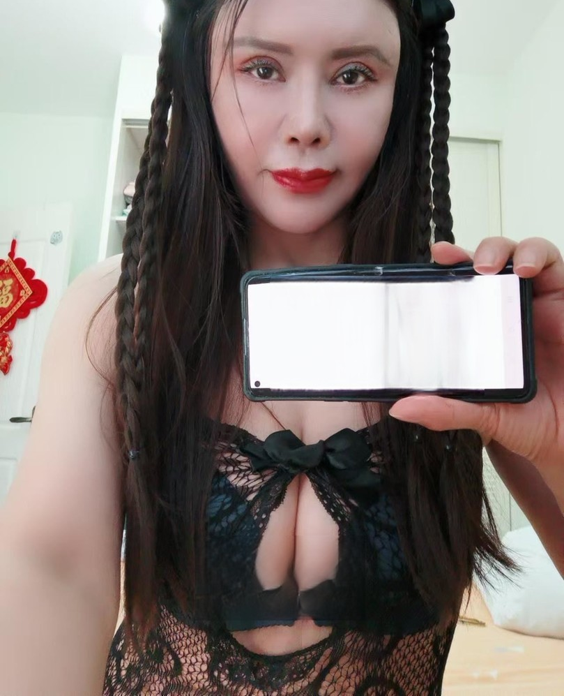 吹弹可破熟女
