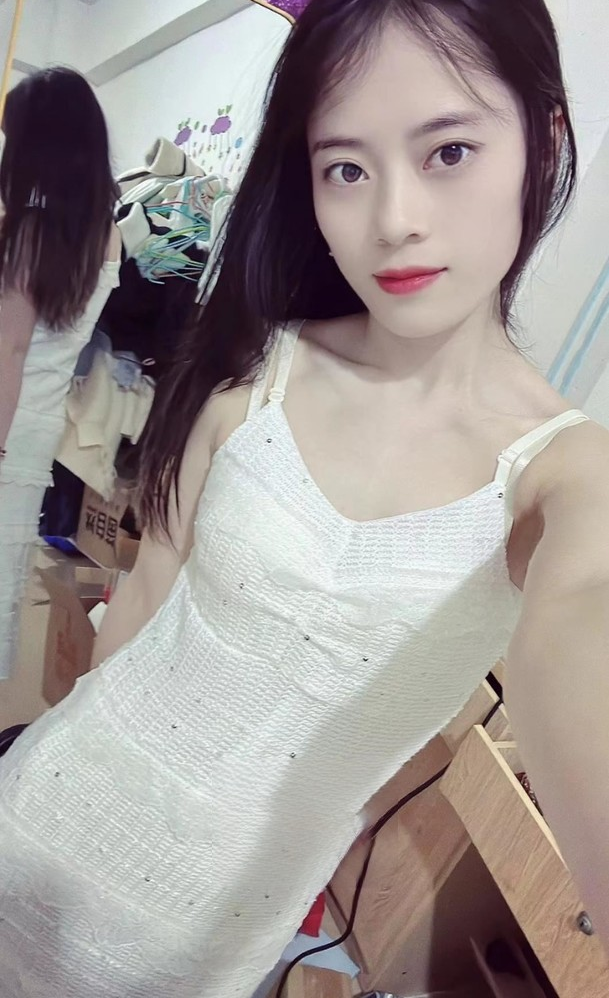 超级多水的嫩妹