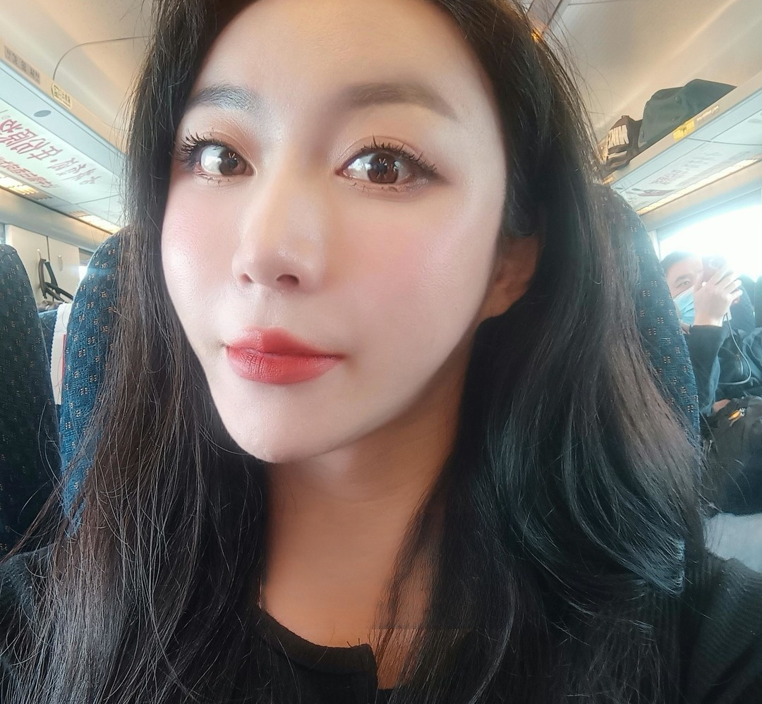 美妖查理