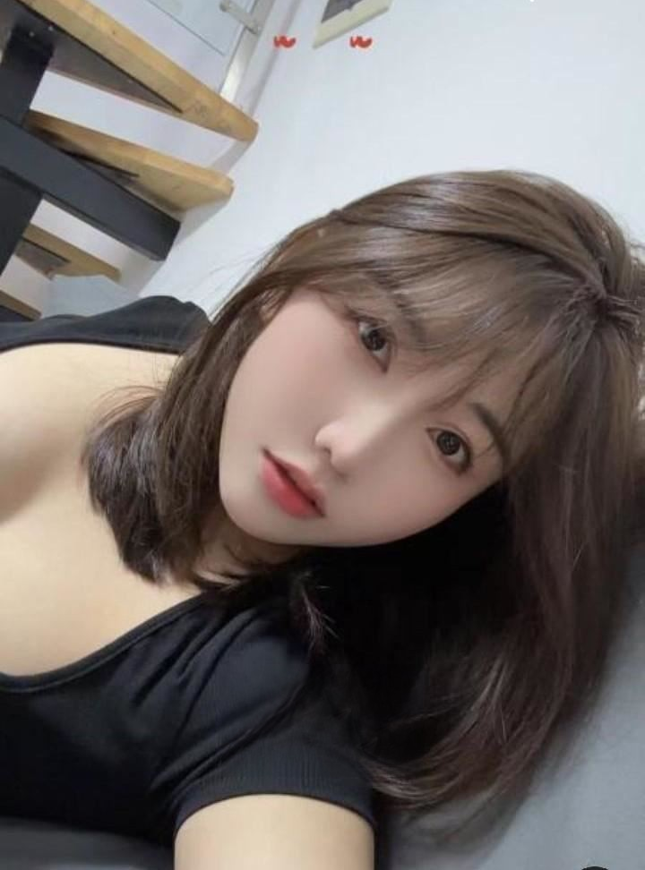 小姐姐身材好会喷水