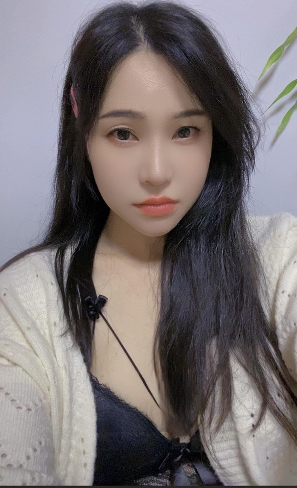 白云大胸琪琪