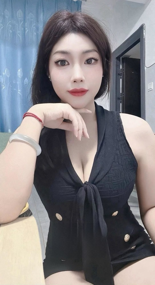 包河丰满尤物