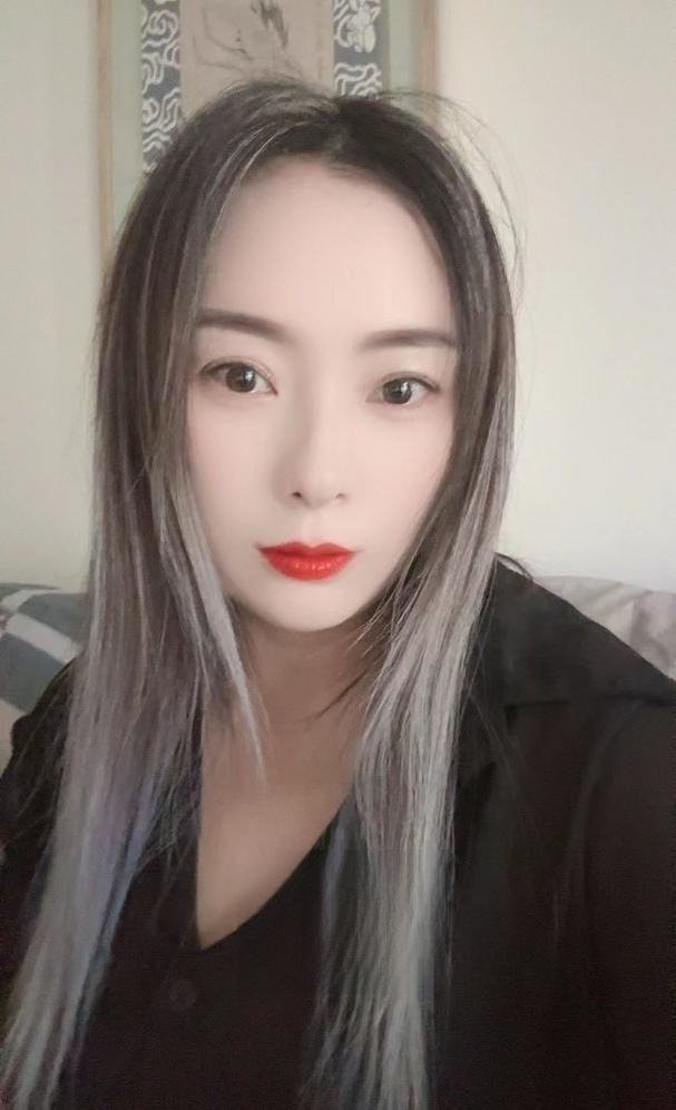 古典风骚女小雪