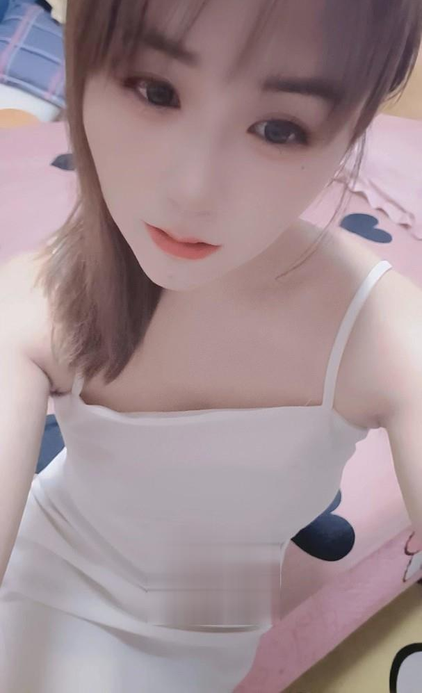 长相甜美玩的风骚的小少妇