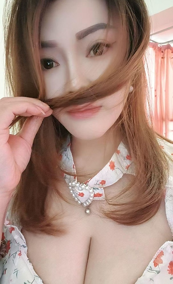 龙首大屁股熟女