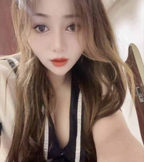 甜美型会喷水小姐姐