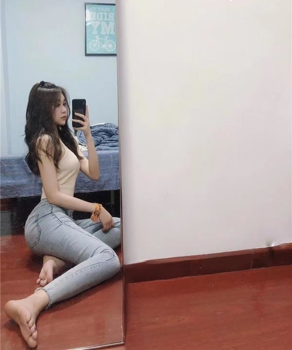温柔清纯邻家女孩
