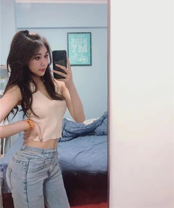 温柔清纯邻家女孩
