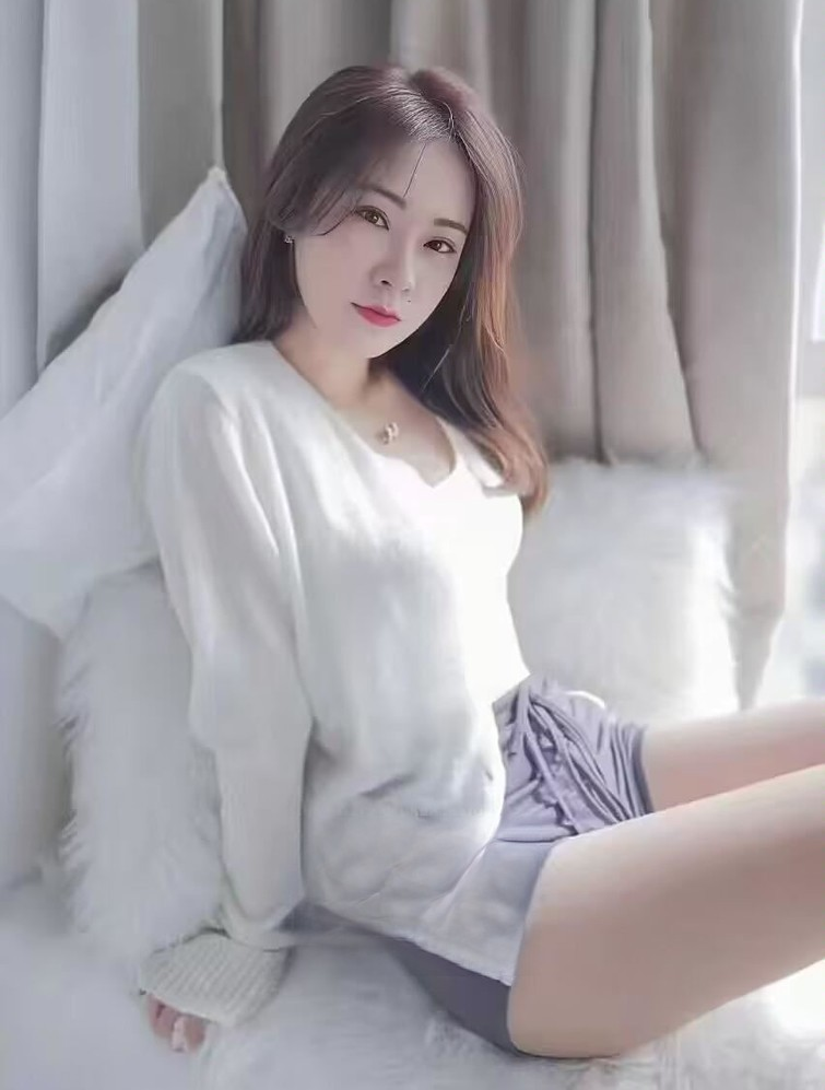 官渡区哈尼族风情美女