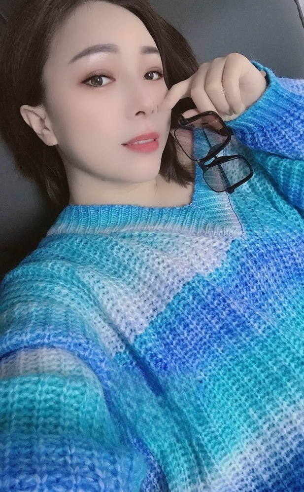 广州越秀区丰满成熟眼镜女