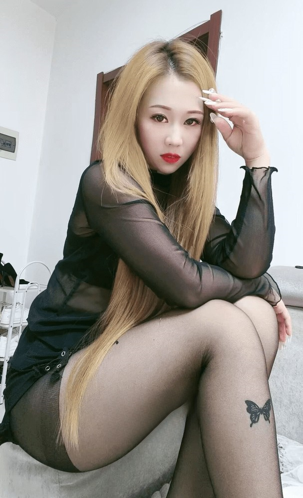 黑丝美脚的女人真好