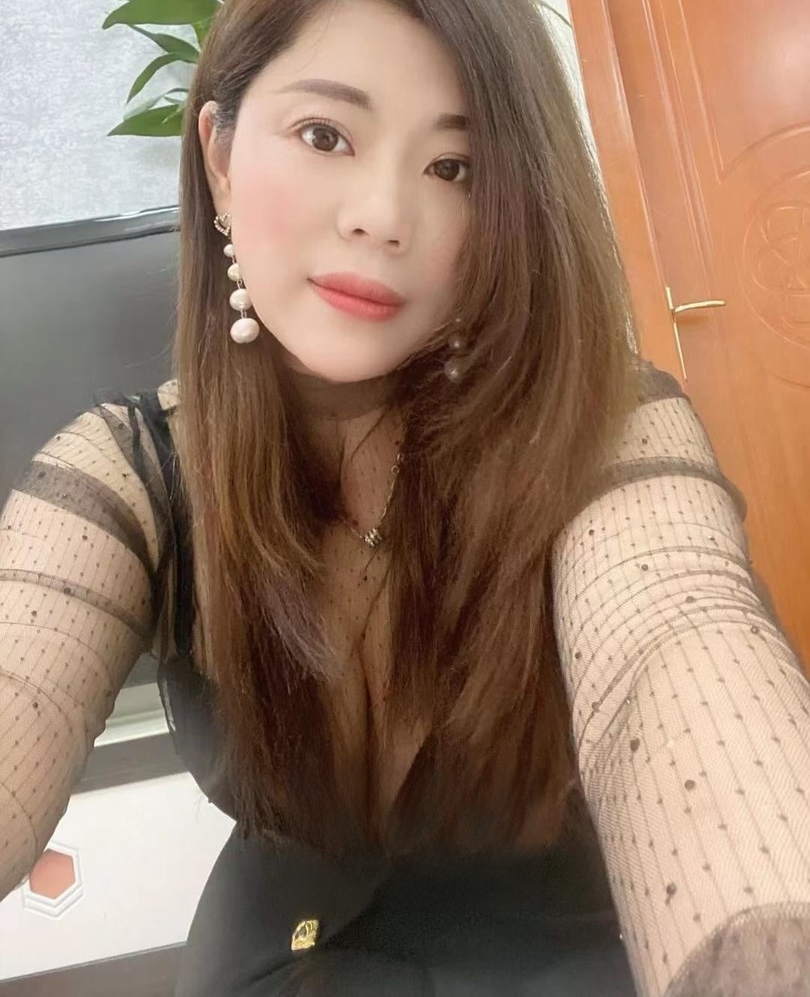 温柔kj的大屁股少妇