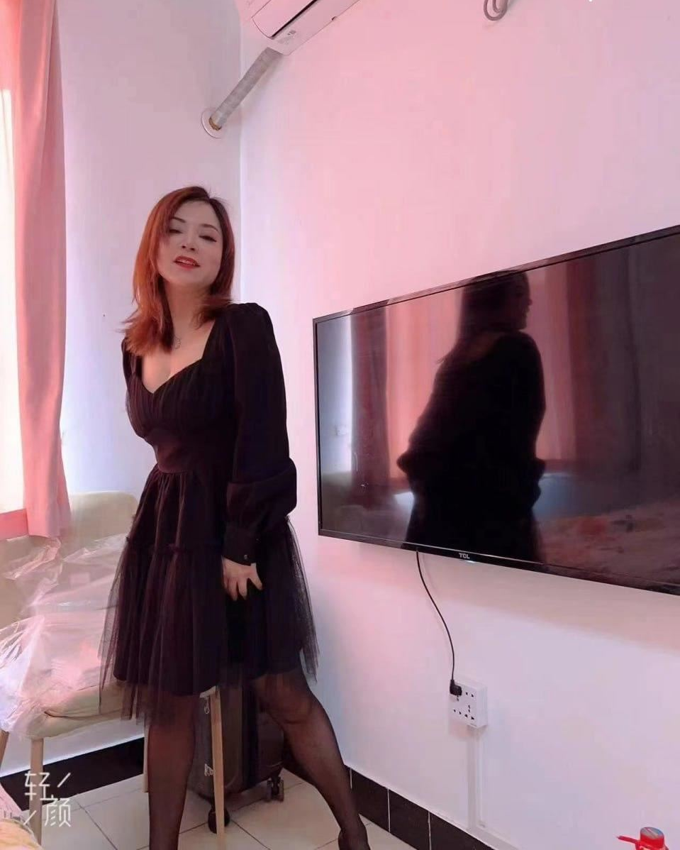 性感骚叫可后入妹子