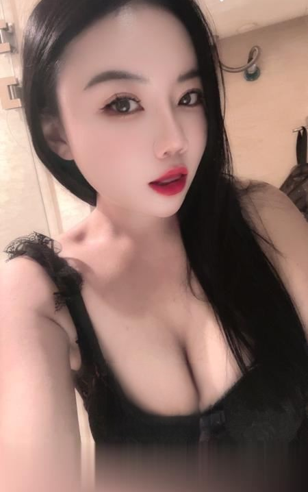 清纯迷人初恋女友型的小妹妹