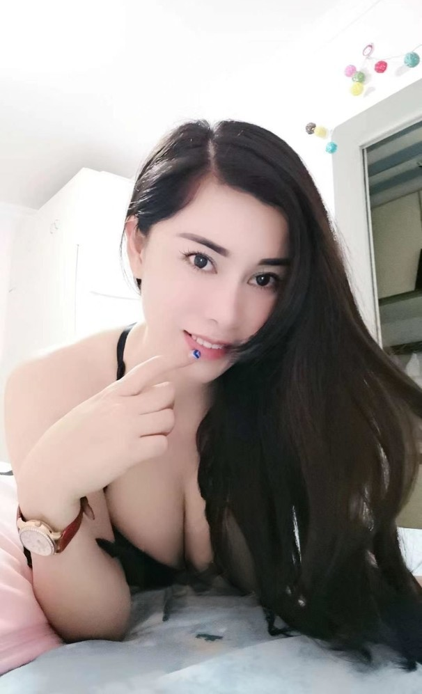 服务轻熟女