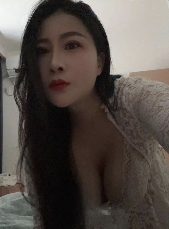 蹂躏反差熟女香香