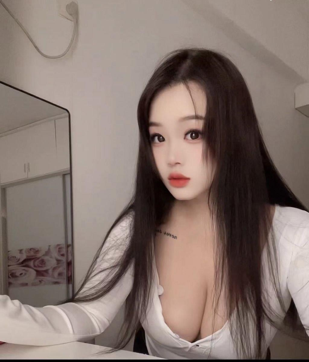 可甜可盐颜值在线的兼职小妹