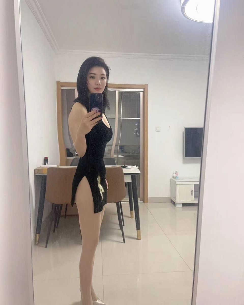 性感风骚身材非常棒的老师