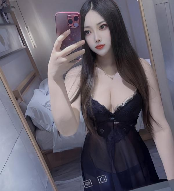 天然大胸性感小姐姐