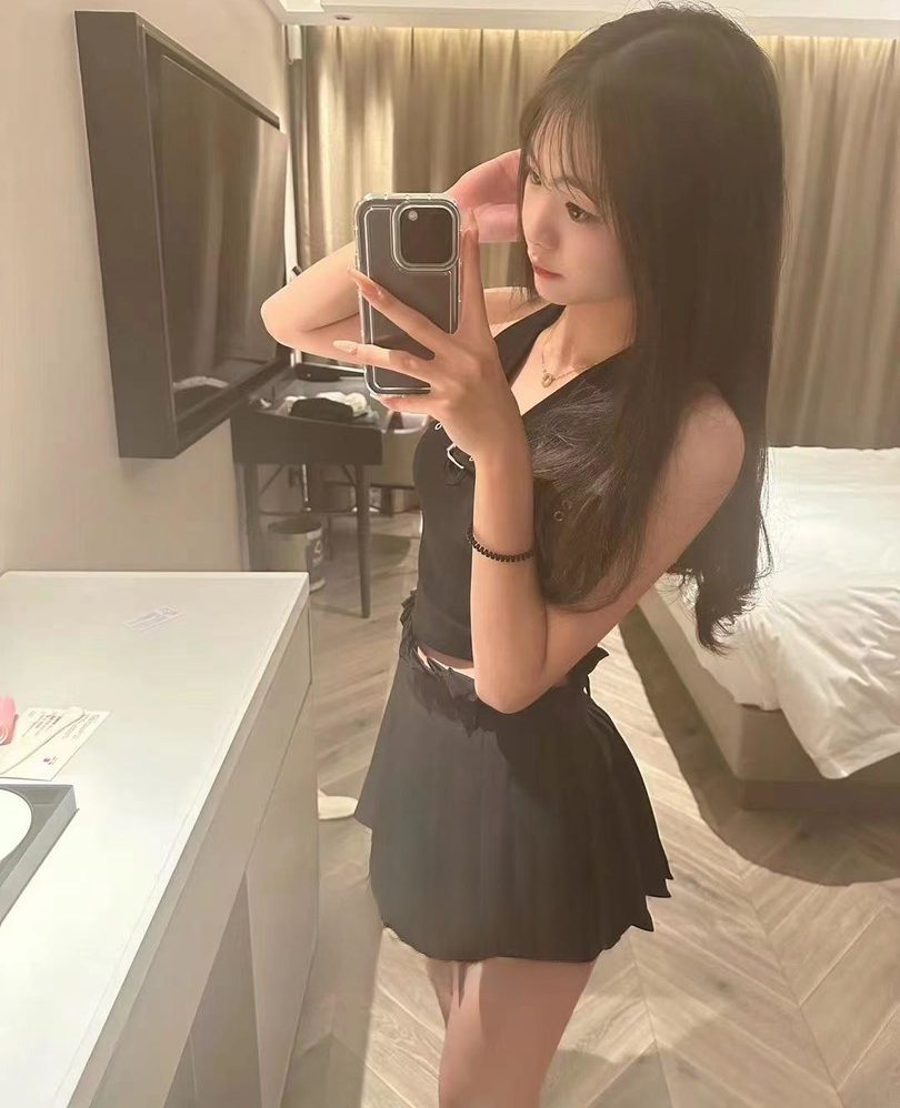 性感身材苗条小姐姐