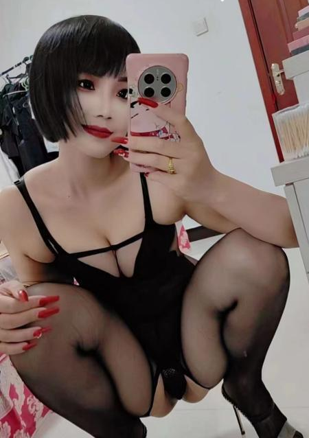 风骚小妖精黑丝情趣诱惑很粉又紧水多多