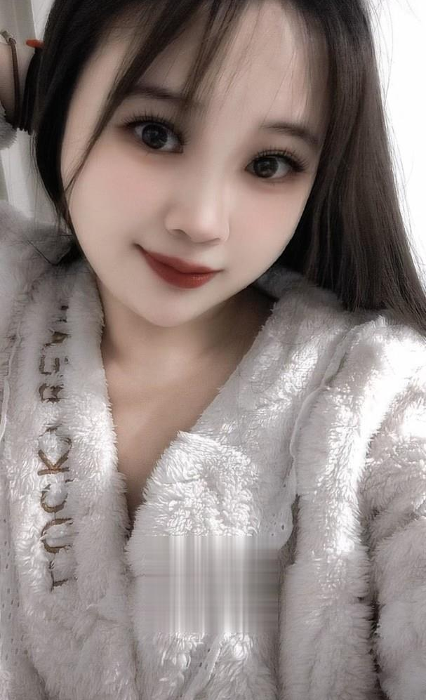 奶子圆润嫩白有弹性