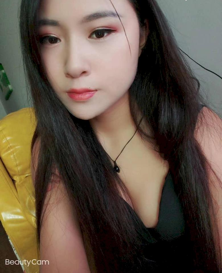天然巨乳小骚妇