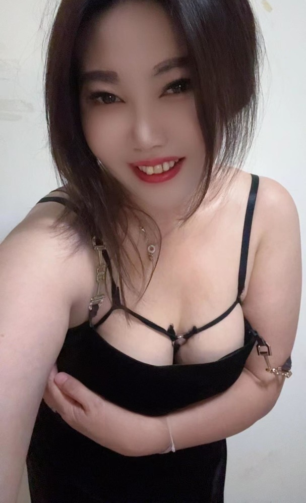西青欲求不满的骚娘们